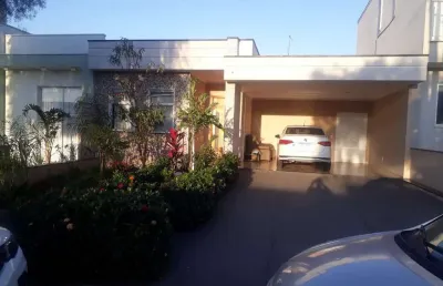 Casa a venda no residencial park - sumaré -sp . com 146 m2 área construída sendo com sala 02 ambientes, 03 quartos uma suíte 03 banheiros ,solarium , área externa com  churrasqueira coberta ideal para