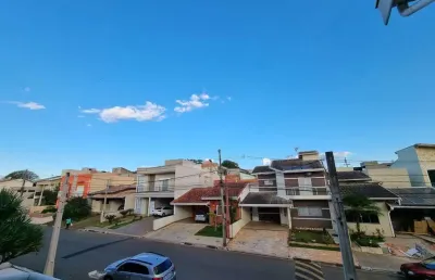 Sobrado 180m2 3 dorms 1 suíte c/closet, sala ampla 2 ambientes, cozinha planejada, 2 banheiros, 2 vagas cobertas, lavanderia, espaço gourmet, quintal