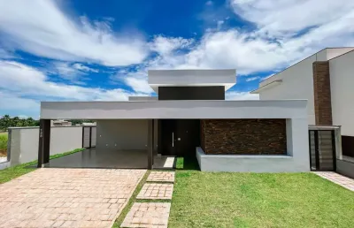 Casa térrea 3 suítes, sala tv, estar, jantar, cozinha, 5 banheiros, área gourmet, despensa, lavanderia, piscina, escritório, 2 vagas cobertas 2 descob