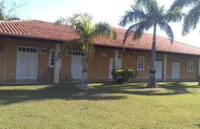 Fazenda 250 alqueires pecuária, casa sede avarandada 300m2 6 suítes climatizadas, sala 2 ambientes, cozinha, espaço gourmet c/churrasqueira, piscina
