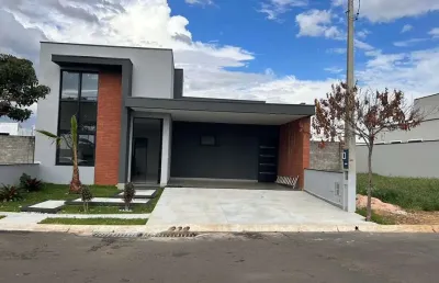 Casa térrea 157,69m2 3 suítes 1 master c/closet, sala 2 ambientes, 5 banheiros, cozinha planejada, área gourmet c/churrasqueira, lavanderia coberta