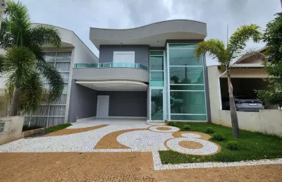 Casa duplex 259m2 4 suítes, sacada, salas, cozinha, lavabo, banheiro área de lazer, piscina c/hidro, área gourmet, 4 vagas 2 cobertas e 2 descobertas