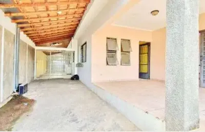 Casa térrea 100m2 2 dorms,sala,cozinha,banheiro,quintal,2 vagas cobertas,terreno 300m2