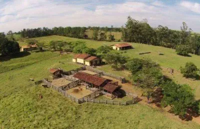 Excelente fazenda em cana na região de tatuí - sp ??   área total: 80 alqueires   área em cana: 50 alqueires   arrendado p/ terceiro   40 toneladas