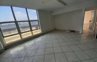 Predio comercial 2400m2, 4 andares, 16 salas, 8 banheiros, 25 vagas de garagem, ótima localização, proximo ao metro