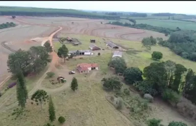 Fazenda de luxo à venda em pardinho-sp, zona rural: 3 quartos, 2 suítes, 3 salas, 3 banheiros, 3 vagas. área de 2.516.800,00 m².