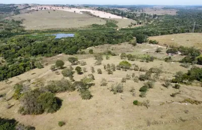 Sítio 14,7 alqueires, casa simples caseiro, rico em agua, 2 rios cortando a propiedade