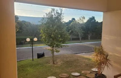 Casa de luxo em condomínio na estância árvore da vida, sumaré-sp: 4 quartos, 2 suítes, 2 banheiros, 4 vagas, 250m².