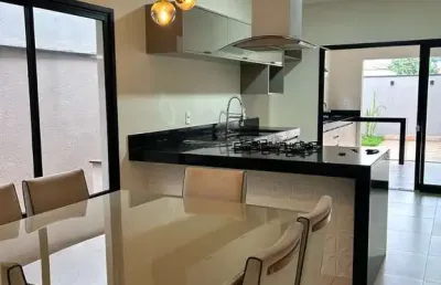 Imperdível oportunidade de adquirir casa em condomínio no residencial jardim do jatobá - hortolândia-sp - 3 quartos, 1 suíte, 2 salas, 2 banheiros, 4 vagas de garagem, 150m²!