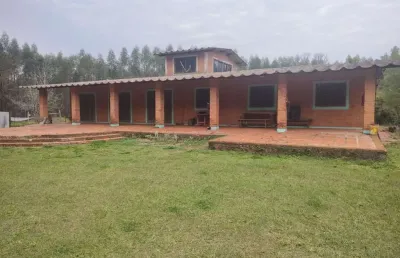 *fazenda com eucalipto a venda na região de botucatu - sp* ??   área total: 98,7 alqueires ou 239 hectares   plantação de eucalipto: 62 alqueires ou 150 hectares (podendo aumentar para 8,2 ou 20 hecta