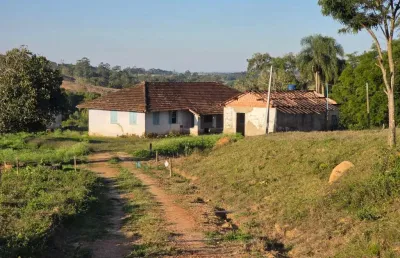 *excelente sítio a venda na região de itapetininga-sp* ??   área total: 18,5 alqueires   pastagem: 14,5 alqueires (aproximadamente)  restante: app e reserva   solo: misto  hidrografia: ribeirão e lago