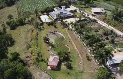 *excelente sítio a venda em itapetininga - sp* ??   formação: pastagem, leiteiria e lazer   área total: 29,04 hectares ou 12 alqueires   pastagem: 19,4 hectares ou 8 alqueires   topografia: ondulada  