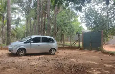 Chácara à venda em cosmópolis-sp: 2 quartos, 1 sala, 2 banheiros, 6 vagas de garagem, 90m² de área. venha conferir!
