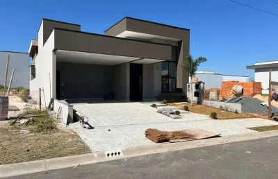 Casa de alto padrão em condomínio no bairro monterrey em monte mor-sp: 3 quartos, 1 suíte, 2 salas, 2 banheiros, 4 vagas, 162m². venha conferir!