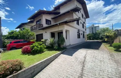 Casa para venda em joinville, floresta, 5 dormitórios, 4 banheiros, 4 vagas