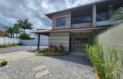 Casa para venda em joinville, costa e silva, 3 dormitórios, 1 suíte, 2 banheiros, 2 vagas