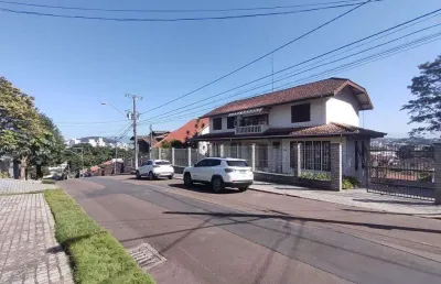 Casa para venda em joinville, saguaçu, 3 dormitórios, 1 suíte, 4 banheiros, 4 vagas
