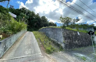 Terreno à venda no Iririú, Joinville 