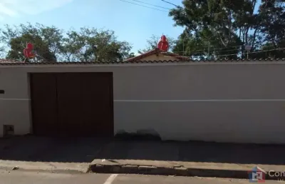 Casa à venda no jardcasa à venda no jardim recanto / sebastião amorim - oportunidade única em patos de minasim recanto / sebastião amorim  - residência e possibilidade de comércio