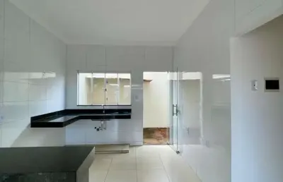 Casa à venda no bairro barreiro em patos de minas – 2 quartos, ótimo preço!