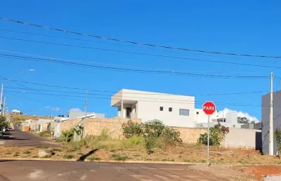 Lote à venda no afonso queiroz – patos de minas, 220m²
