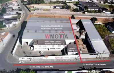 Galpão comercial de alto padrão na vila cecília - mogi das cruzes-sp: 3 salas, 14 banheiros, 8 vagas - imperdível!