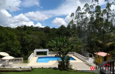 Chácara de luxo à venda em cézar de souza, mogi das cruzes-sp: 6 quartos, 2 salas e 600m² de área!