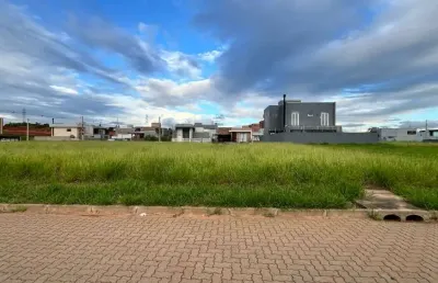 Terreno à venda no Central Parque, Cachoeirinha 