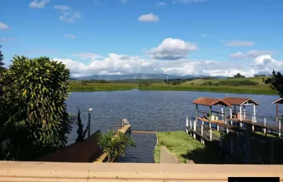 Casa de campo em atibaia/sp com pé na água p/ financiamento - r$580.000!