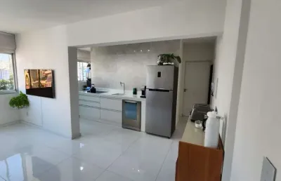 Apartamento reformado á venda de 1 dormitório, 1 vaga de garagem no centro de campinas-sp
