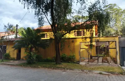 Casa em condomínio fechado com 4 quartos para alugar na Rua Doutor Altair Martins, Gramado, Cotia