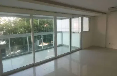 Apartamento com 4 quartos para alugar na avenida general san martin, leblon, rio de janeiro, 200 m2 por r$ 18.000