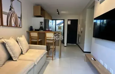 Village térreo 2/4 com suíte porteira fechada em praia do forte r$ 899.900,00