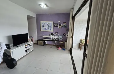 Apartamento 3/4 com suíte  no costa azul r$ 670.000,00