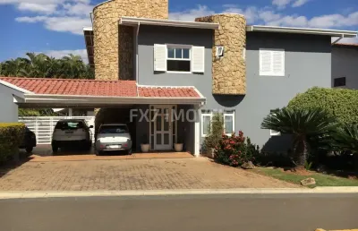 Casa de condomínio com 5 suítes 8 banheiros à venda, 452 m²