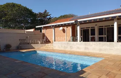 Imperdível! casa à venda em campinas-sp, no parque são quirino, com 3 quartos, 2 suítes, 3 salas, 4 banheiros, 4 vagas de garagem e 427,68 m² de área.