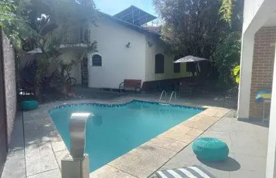 Casa com 3 quartos para alugar na Rua Damasco, Granja Viana, Cotia