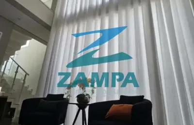 Sobrado com 3 suites c/ planejados/ar cond, sala conjugada com espaço gourmet e piscina aquecida