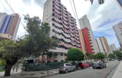 Apartamento à venda no meireles com toda mobília inclusa à poços metros da avenida beira mar.