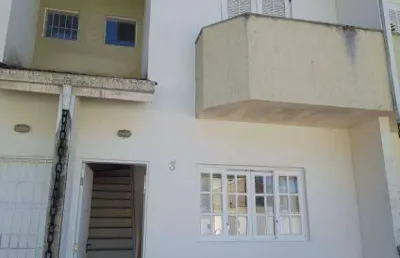 Village com 2 dormitórios à venda, 96 m² por r$ 390.000,00 - cidade jardim - caraguatatuba/sp