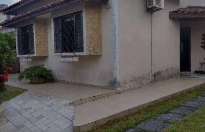 Casa com 2 dormitórios à venda, 126 m² por r$ 870.000,00 - jardim britânia - caraguatatuba/sp