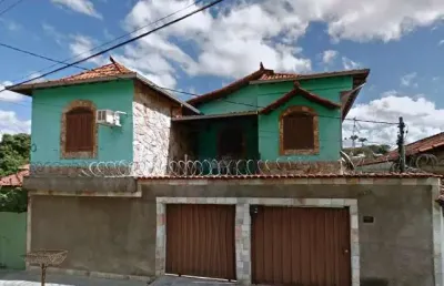 Casa com 2 quartos à venda na rua geraldo castro guimarães, mantiqueira, belo horizonte por r$ 520.000