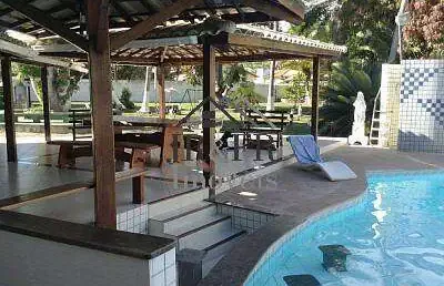 Sitio paradisíaco 7.000 m2 com 5 suítes, 2 quartos, piscina em monte gordo