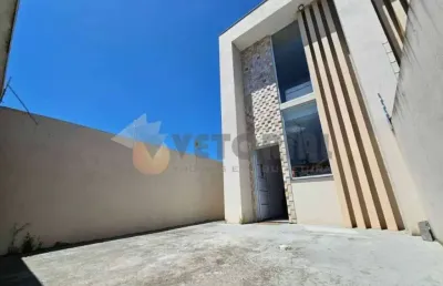 Sobrado à venda em caraguatatuba, balneário dos golfinhos, com 2 quartos, 73m²