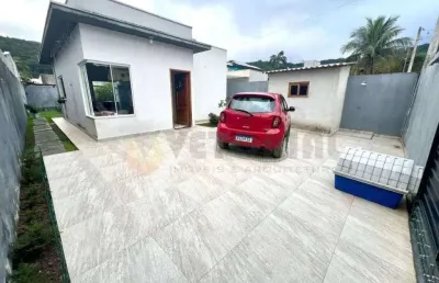 Casa à venda em caraguatatuba, massaguaçu, com 2 quartos, 64m²