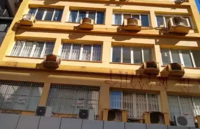 Sala comercial para alugar na gen. vitorino, 53, centro, porto alegre, 50 m2 por r$ 890