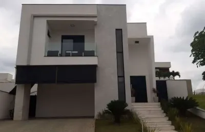 Casa de condomínio para venda possui 350 metros quadrados com 5 quartos