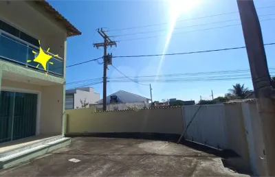 Condomínio com 2 quartos à venda em jardim peró - rj