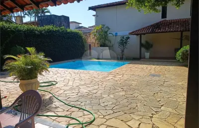 Condomínio com 2 quartos à venda em manguinhos - rj