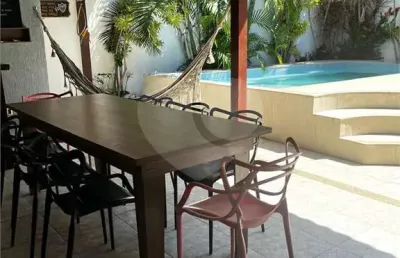 Casa em condomínio fechado com 4 quartos à venda no Peró, Cabo Frio 